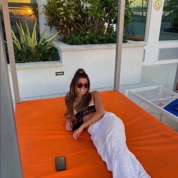 Meet your Posher, Taylor - Picture 5 of 6